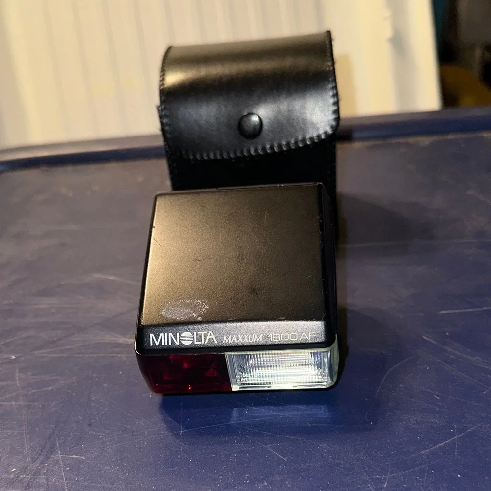 Minolta Maxxum 1800-AF Shoes Mount Flash with Case